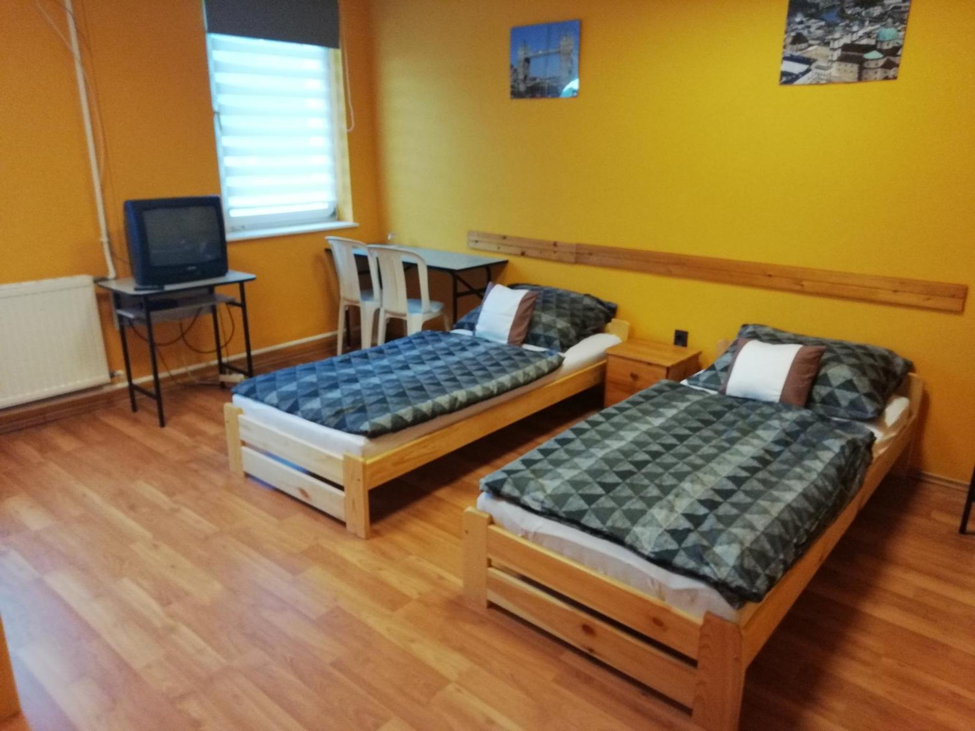 COLLINGO Belvárosi Szállás Kazincbarcika Habitación foto